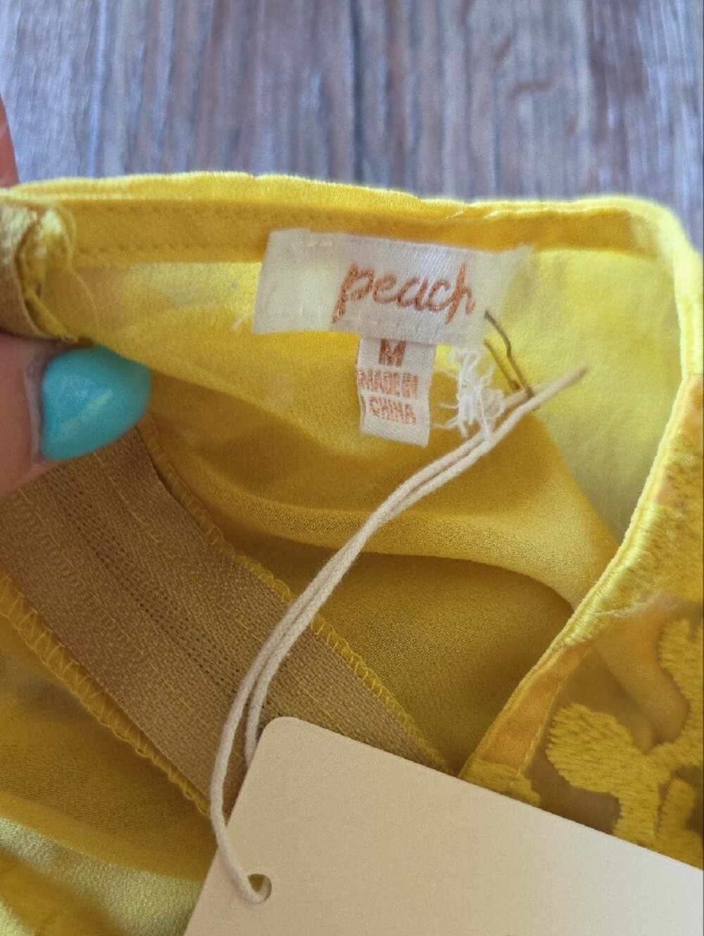 Nwt Peach Mustard Yellow Lace Puff Sleeve V-Neck Top Sheer Size Medium - Picture 6 of 7